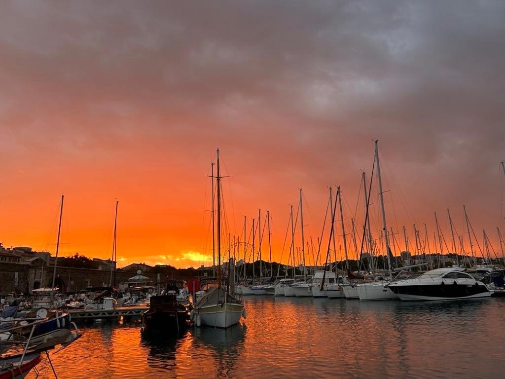 Escapade Antiboise Avec Parking Inclus Otel Antibes Dış mekan fotoğraf